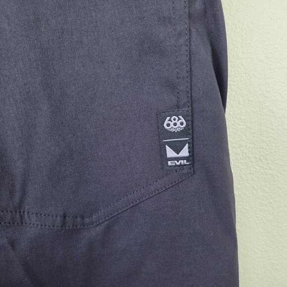 686 Mens Platform Bike Shirts Size 30 Evil Black 12" Inseam Mountain Bike Nylon - Picture 8 of 9